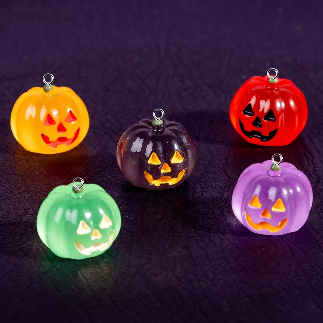 Resin Art Keychain - 5Pcs Kawaii 빛나는 호박 수지 참