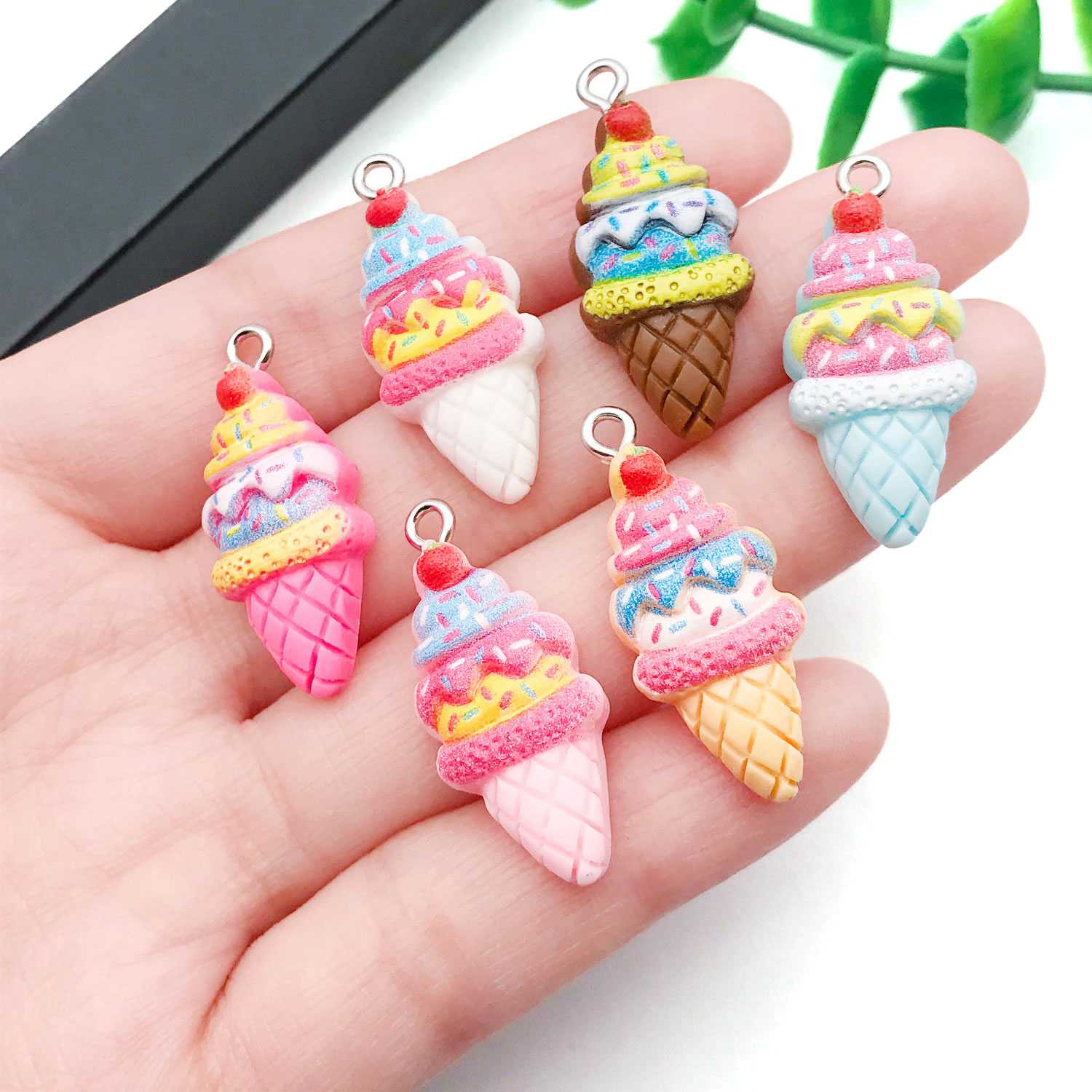 Resin Art Keychain - 5/12개 수지 딸기 아이스크림 펜던트 세트