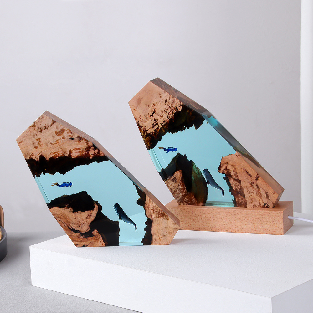 새로운 수중 동굴 고래 다이버 홈 데스크 장식품 원목  - Resin Art Gift For Anniversary 리뷰 및 가격