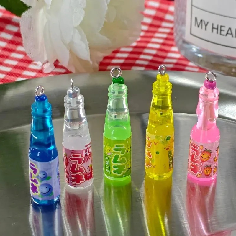 10Pcs 작은 소다병 레진 참 장식품 귀여운 음료병  - Resin Art Keychain 리뷰 및 가격