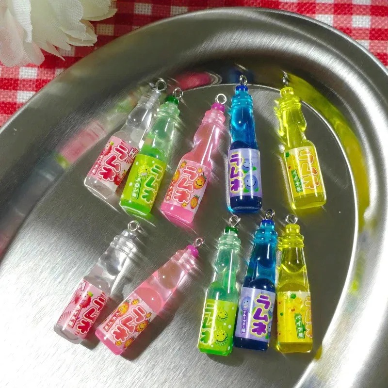 10Pcs 작은 소다병 레진 참 장식품 귀여운 음료병  - Resin Art Keychain 리뷰 및 가격